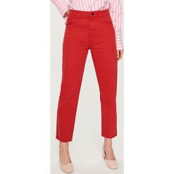 Odzież damska: Jeansy mom fit - Czerwony