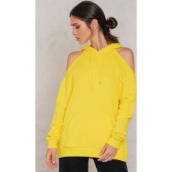 Odzież damska: NA-KD Urban Bluza z kapturem i wycięciami na ramionach - Yellow