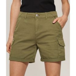 Odzież damska: Szorty z kieszeniami - Khaki