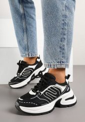 Czarne Sneakersy na Grubej Podeszwie z Geometrycznym Wzorem Desitira. Czarne obuwie sportowe damskie Born2be, z jeansu, bez zapięcia. Za 89.99 zł.