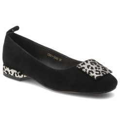 Czółenka damskie S.Barski, cholewka ze skóry naturalnej zamszowej wsuwany fason zabudowany przód, czarne, CR61-3040. Czarne czółenka damskie S.BARSKI, bez wzorów, ze skóry, bez obcasa, na obcasie. Za 289.00 zł.