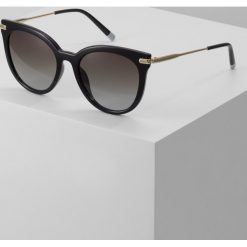 Calvin Klein Okulary przeciwsłoneczne black. Czarne okulary przeciwsłoneczne damskie Calvin Klein. W wyprzedaży za 503.20 zł.