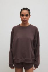 Bluza damska z przeszyciami w kolorze PURPLE TAUPE - NORD-UNI. Fioletowe bluzy damskie Marsala, m, bez wzorów, z bawełny, bez kaptura. Za 319.90 zł.