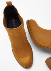 Botki. Niebieskie botki damskie bonprix, bez obcasa, na obcasie, bez zapięcia. Za 149.99 zł.