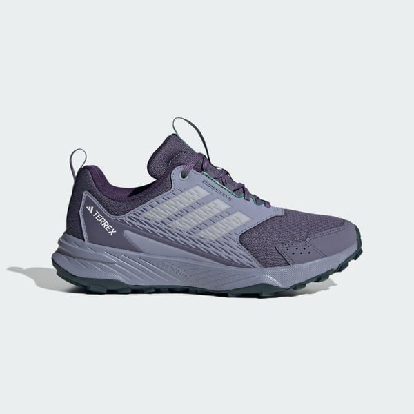Buty Tracefinder Trail Running. Fioletowe obuwie sportowe damskie Adidas, bez zapięcia, do biegania. Za 299.00 zł.