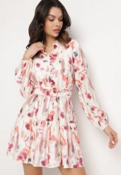 Różowa Rozkloszowana Sukienka z Wiskozy z Paskiem w Abstrakcyjny Wzór Stelitte. Czerwone sukienki damskie Born2be, bez wzorów, z jeansu, eleganckie, bez ramiączek. W wyprzedaży za 118.99 zł.