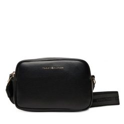 Torebka Tommy Hilfiger. Czarne listonoszki damskie Tommy Hilfiger, bez wzorów, bez dodatków. Za 299.99 zł.