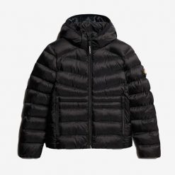 Damska ocieplana kurtka puchowa Superdry Fuji Quilt. Czarne kurtki damskie Superdry, bez wzorów, z puchu, bez kaptura. W wyprzedaży za 479.50 zł.