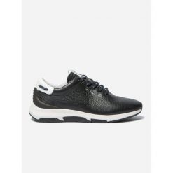 Buty sportowe damskie TBS Confort. Niebieskie obuwie sportowe casual damskie TBS, bez zapięcia. Za 511.00 zł.