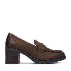 Półbuty Lasocki. Brązowe czółenka damskie Lasocki, bez wzorów, bez obcasa, na obcasie. Za 229.99 zł.
