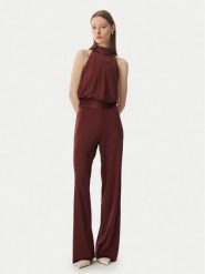 Guess Kombinezon W6GK12 K2937 Bordowy Regular Fit. Czerwone sukienki damskie Guess, z aplikacjami, z syntetyku, bez ramiączek. Za 694.99 zł.