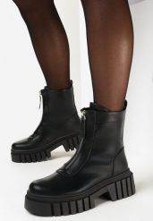 Czarne Botki z Ekoskóry w Stylu Chunky na Grubej Podeszwie Zapinane na Zamek Rashmi. Czarne botki damskie Born2be, bez obcasa, na płaskiej podeszwie, bez zapięcia. Za 149.99 zł.