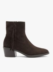 Ciemnobrązowe skórzane botki. Brązowe botki damskie Ryłko, ze skóry, eleganckie, bez obcasa, na obcasie, bez zapięcia. Za 479.99 zł.