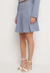 Niebieska Spódnica w Delikatne Paski o Rozkloszowanym Kroju z Plisami Redamara. Niebieskie spódnice damskie Born2be, na co dzień, l, bez wzorów, eleganckie, mini. Za 74.99 zł.
