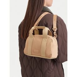Torebka Hunter. Brązowe torebki klasyczne damskie Hunter, bez dodatków. Za 129.99 zł.