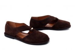 Artiker Relaks 58C1543 brązowy, baleriny damskie. Brązowe balerinki damskie Artiker Relaks, bez wzorów, ze skóry. Za 194.90 zł.