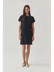 TATUUM Sukienka w kolorze granatowym rozmiar: 40. Niebieskie sukienki damskie TATUUM, bez wzorów, bez ramiączek. Za 245.95 zł.