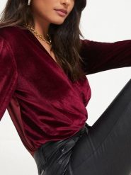 LA Angels Bluzka w kolorze czerwonym rozmiar: L. Czerwone bluzki damskie LA Angels, l, bez wzorów, bez kołnierzyka, bez ramiączek. Za 113.10 zł.