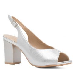 Sandały Clara Barson. Szare sandały damskie Clara Barson, bez wzorów, bez obcasa, na słupku, bez zapięcia. Za 79.99 zł.