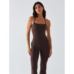 Top Sportowy BeShaped Morning Dew. Brązowe biustonosze sportowe damskie BESHAPED, bez wzorów, z elastanu. Za 179.00 zł.