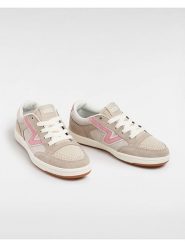 Vans Skórzane sneakersy w kolorze beżowym rozmiar: 38,5. Brązowe obuwie sportowe damskie Vans, bez zapięcia. Za 131.12 zł.