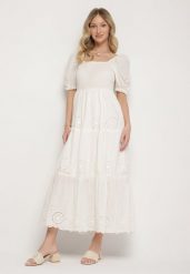 Biała Bawełniana Sukienka z Haftowanym Wzorem Iffanella. Białe sukienki damskie Born2be, bez wzorów, z bawełny, eleganckie, bez ramiączek. Za 209.99 zł.