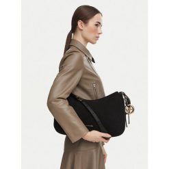 Torebka MICHAEL Michael Kors. Czarne torebki klasyczne damskie MICHAEL Michael Kors, bez dodatków. Za 1,689.00 zł.