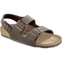 Sandały Birkenstock Milano Mocca Brązowe Dorosłych. Brązowe sandały damskie Birkenstock, bez wzorów, bez obcasa, bez zapięcia. Za 379.00 zł.