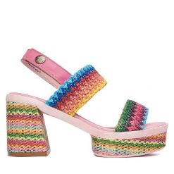Sandały Laura Vita. Czerwone sandały damskie LAURA VITA, bez wzorów, bez obcasa, na słupku, bez zapięcia. Za 389.99 zł.