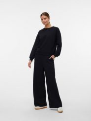 Vero Moda Bluza w kolorze czarnym rozmiar: XL. Czarne bluzy damskie Vero Moda, s, bez wzorów, z materiału, bez kaptura. Za 87.40 zł.