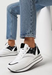 Biało-Czarne Sneakersy na Grubej Podeszwie Zdobione Brokatem i Naszywkami Gevia. Białe obuwie sportowe damskie Born2be, bez zapięcia. Za 109.99 zł.