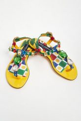 Sandały damskie skórzana DOLCE & GABBANA. Sandały damskie Dolce & Gabbana, bez wzorów, bez obcasa, bez zapięcia. W wyprzedaży za 3,989.25 zł.