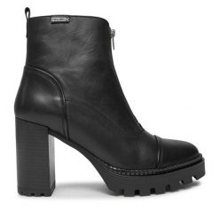 Botki Pikolinos. Czarne botki damskie Pikolinos, bez obcasa, na słupku, bez zapięcia. Za 639.99 zł.
