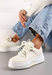 Beżowe Sneakersy z Perforacją i Odczepianą Gumową Ozdobą Misia Ildeos. Brązowe obuwie sportowe damskie Renee, z gumy, bez zapięcia. Za 89.99 zł.