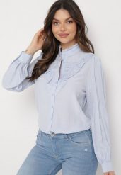 Jasnoniebieska Ażurowa Koszula Zapinana na Guziki ze Stójką i Koronką Beriavna. Niebieskie koszule damskie Born2be, l, w ażurowe wzory, z koronki, bez kołnierzyka, bez ramiączek. Za 109.99 zł.
