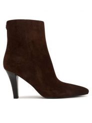 Guess Botki FLTRFF SUE10 Brązowy ciemny. Brązowe botki damskie Guess, ze skóry, bez obcasa, na słupku, bez zapięcia. Za 824.99 zł.