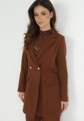 Ciemnobrązowa Marynarka Taliowana Dwurzędowa Swed. Brązowe marynarki i żakiety damskie Born2be, l, bez wzorów, eleganckie. Za 159.99 zł.