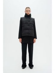 InWear Kamizelka pikowana w kolorze czarnym rozmiar: 34. Czarne kamizelki damskie InWear, bez wzorów, bez kaptura. Za 145.60 zł.