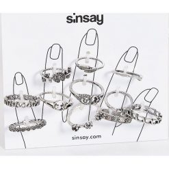 Zestaw pierścionków - Jasny szar. Szare pierścionki damskie Sinsay. Za 14.99 zł.