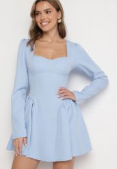 Niebieska Koktajlowa Sukienka o Rozkloszowanym Kroju z Falbankami i Gorsetem Farian. Niebieskie sukienki damskie Born2be, bez wzorów, eleganckie, bez ramiączek. W wyprzedaży za 118.99 zł.