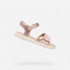 Sandały GEOX J SANDAL HAITI Rose. Czerwone sandały damskie Geox, bez wzorów, z syntetyku, bez obcasa, bez zapięcia. Za 206.99 zł.