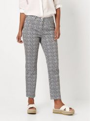 Relaxed by TONI Spodnie w kolorze biało-granatowym rozmiar: W19. Niebieskie spodnie materiałowe damskie Relaxed by TONI, bez wzorów, z materiału. Za 152.99 zł.