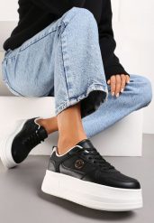 Czarne Sneakersy na Grubej Podeszwie Sznurowane z Metaliczną Aplikacją Ailtria. Czarne obuwie sportowe damskie Renee, bez zapięcia. Za 99.99 zł.