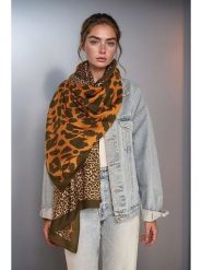 Lucky Bees Szal w kolorze pomarańczowo-brązowym - 180 x 90 cm rozmiar: onesize. Brązowe szaliki damskie Lucky Bees, bez wzorów, z materiału. Za 100.52 zł.