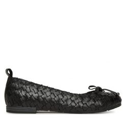 Baleriny Marco Tozzi. Czarne balerinki damskie Marco Tozzi, bez wzorów. Za 189.99 zł.