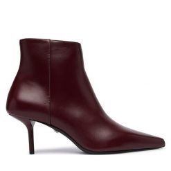 Botki Max Mara. Czerwone botki damskie Max Mara, bez obcasa, na szpilce, bez zapięcia. Za 3,279.00 zł.