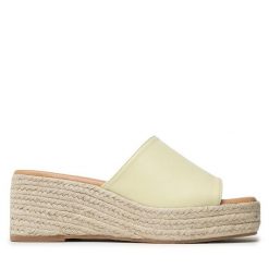 Espadryle DeeZee. Zielone espadryle damskie DeeZee, bez wzorów, bez obcasa. Za 129.99 zł.