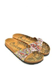 Calceo Klapki ze wzorem rozmiar: 41. Klapki damskie Calceo, bez wzorów, z materiału, z otwartym noskiem, bez obcasa, bez zapięcia. Za 166.88 zł.