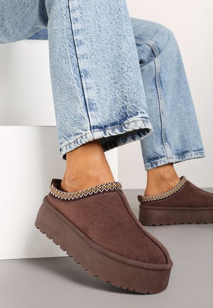 Brązowe Śniegowce na Grubej Podeszwie Niską Cholewką i Haftem Reamelia. Brązowe śniegowce damskie Born2be, z dzianiny, przed kostkę. Za 74.99 zł.