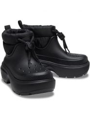 Crocs Botki zimowe "Stomp Puff" w kolorze czarnym rozmiar: 46/47. Czarne botki damskie Crocs, na zimę, bez obcasa, bez zapięcia. Za 254.14 zł.